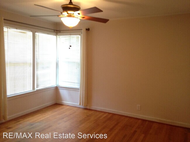 Building Photo - 2 br, 1 bath House - 3908 Akard