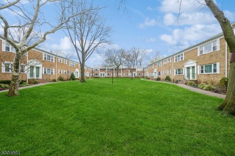 18 Judson St Unit 22A, Edison, NJ 08837 Room for Rent in Edison, NJ