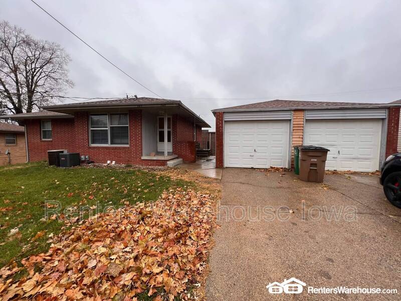 7415 Wilshire Blvd, Windsor Heights, IA 50324 Condo for Rent in