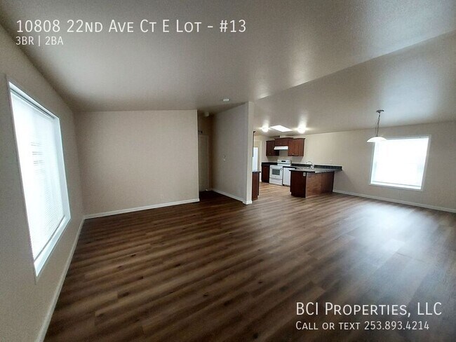 Foto del edificio - 10808 22nd Ave Ct E