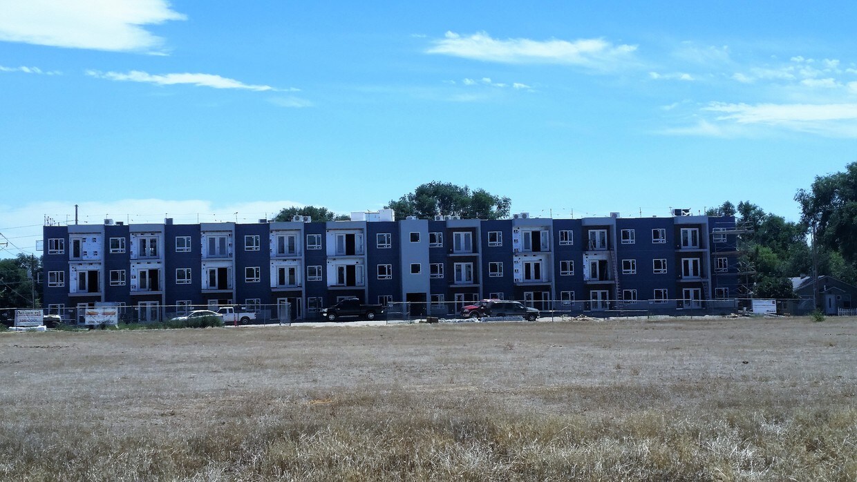 Building Photo - Colorado Gardens - Senior 55+ Community