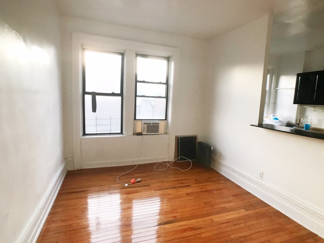 Foto principal - 33 Vermilyea Ave
