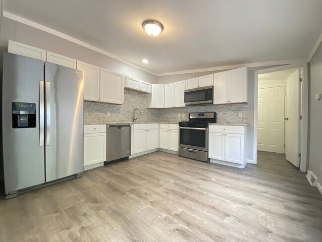 Foto del edificio - 3BD/2BA Home With Central Air