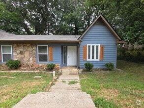 Building Photo - 450 Booth Cir SW