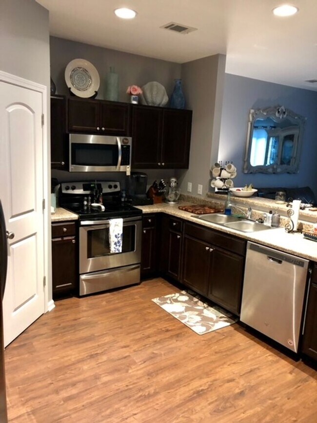 Foto del edificio - Amazing townhome in Richmond Hill