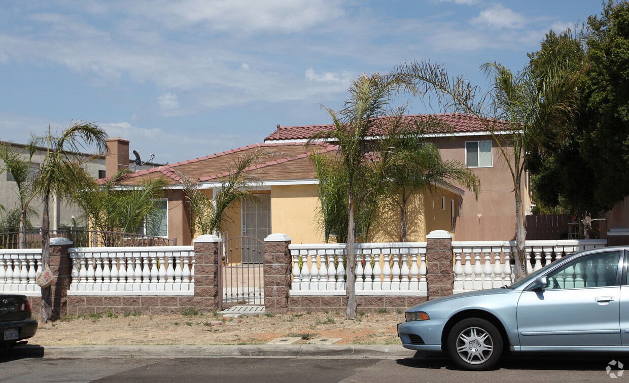Foto del edificio - 4817-4821 68th St