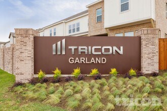 Interior Photo - Tricon Garland