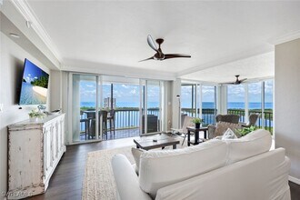 Building Photo - 5501 Heron Point Dr