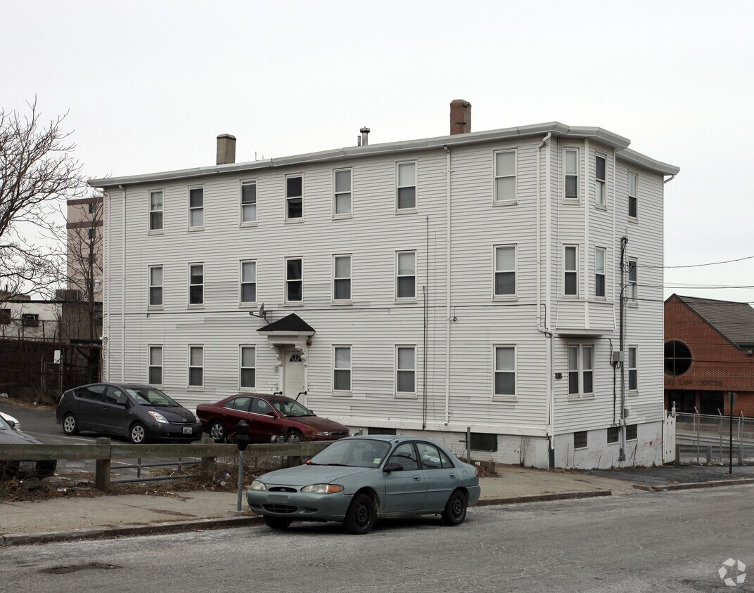 Foto del edificio - 51 Brayton Ave