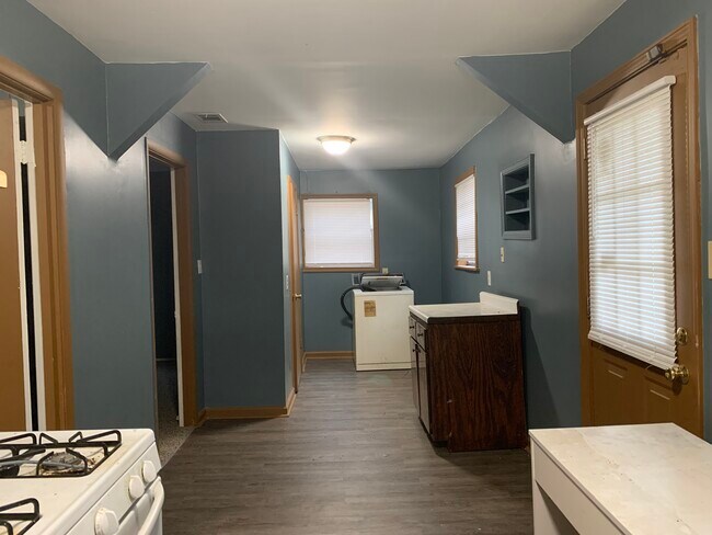 Foto del edificio - 2367 Hunter Ave