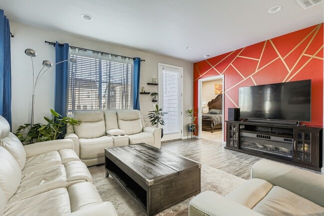 Foto del edificio - 8990 Birch Run Dr