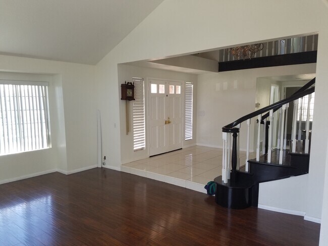 Foto del edificio - 1428 N Cambridge Ave