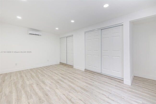 Foto del edificio - 3105 SW 16th St