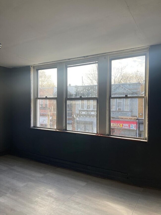 Foto del edificio - Charming 2BR Townhome in Philadelphia