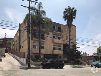 Primary Photo - 3020 Rowena Ave