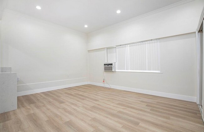 Building Photo - 14319 Tiara St