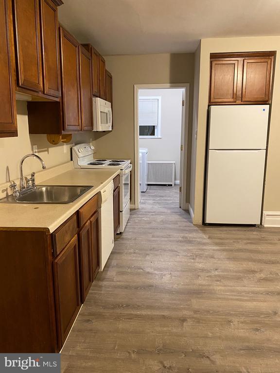 Primary Photo - 302 N York St