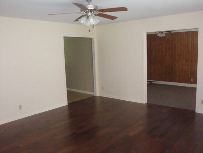 Building Photo - 504 Haynes Dr