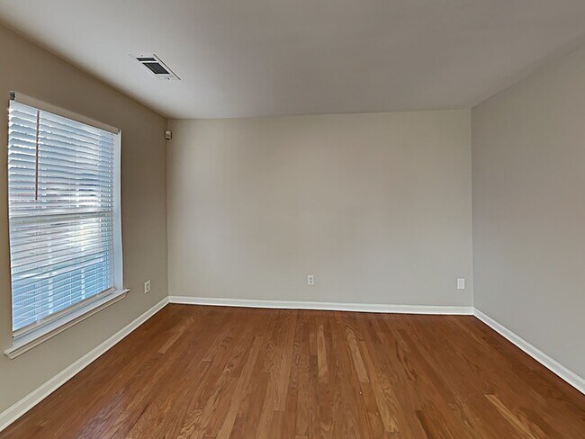 Building Photo - APPLY TODAY