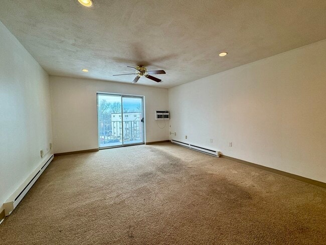 Foto del edificio - 25 Greentree Ln