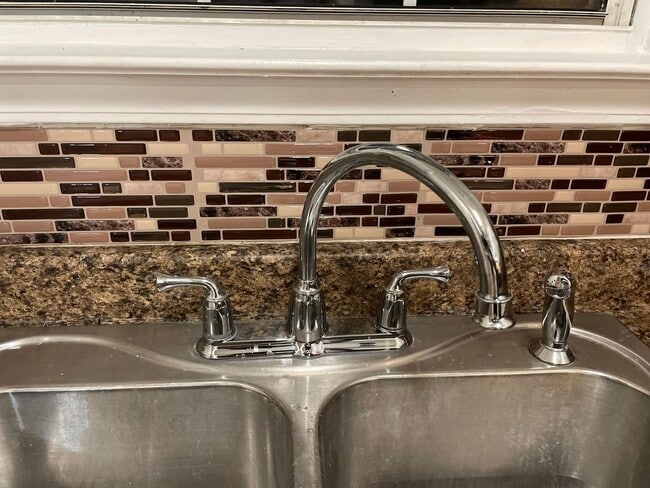 Building Photo - 8140 Sterling Lakes Ct