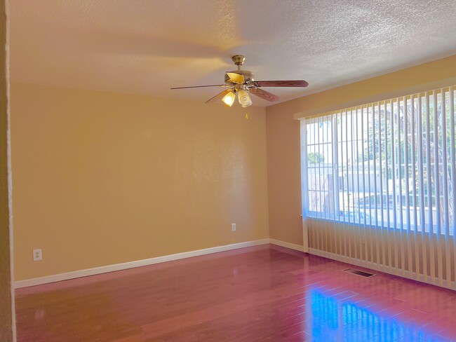 Building Photo - 2061 Peachtree Cir