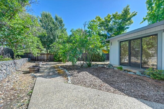 Foto del edificio - Beautiful 3-Bedroom Home in North Auburn's Sierra Foothills