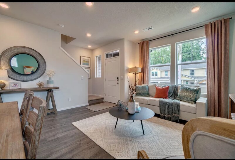 Primary Photo - 888 N 18th Ave