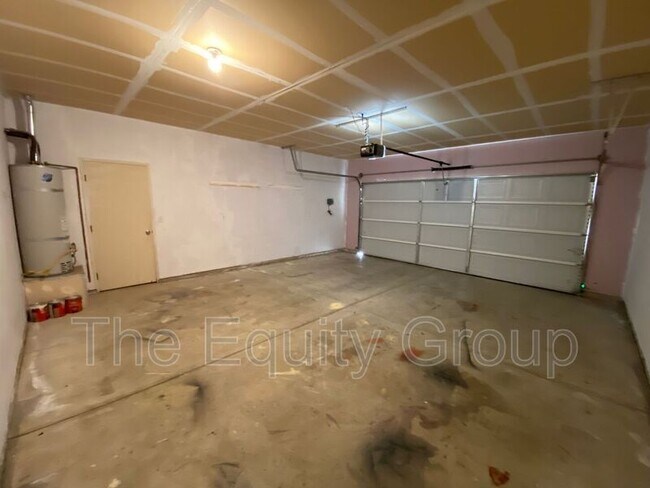 Building Photo - 103 N Boise Ct