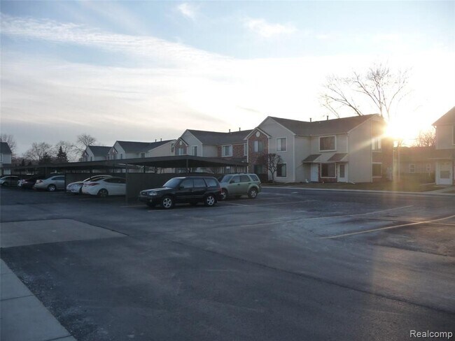 Foto del edificio - 30631 Hidden Pines Ln