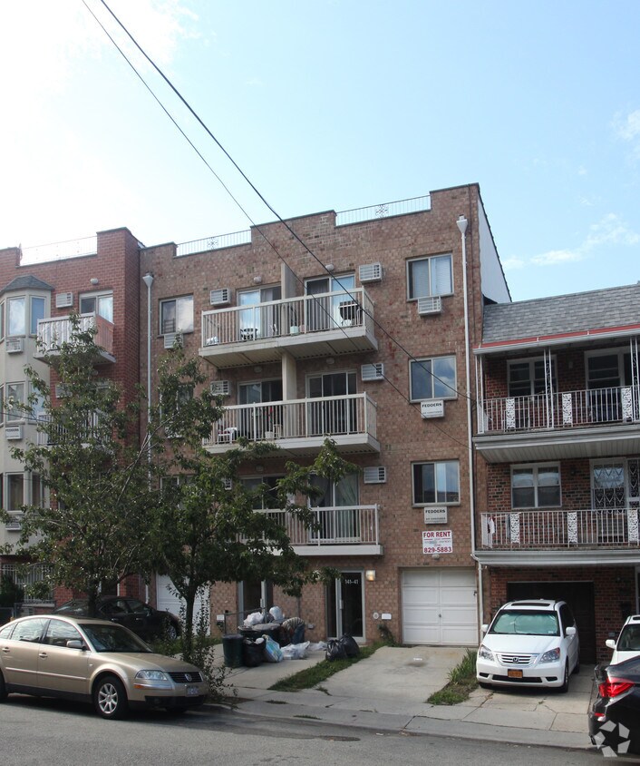 Building Photo - 141-41 Pershing Cir