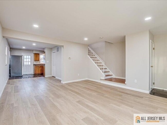 Photo - 11 Hyde Ave House