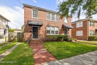 Building Photo - 2822 Herschel St