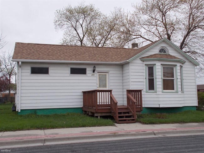 Building Photo - 220 N Williams St