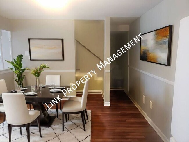 Foto del edificio - 7183 Holland Ln