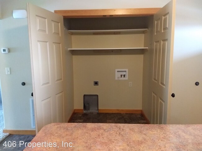 Building Photo - 2 br, 1 bath House - 2726 Overlook Blvd