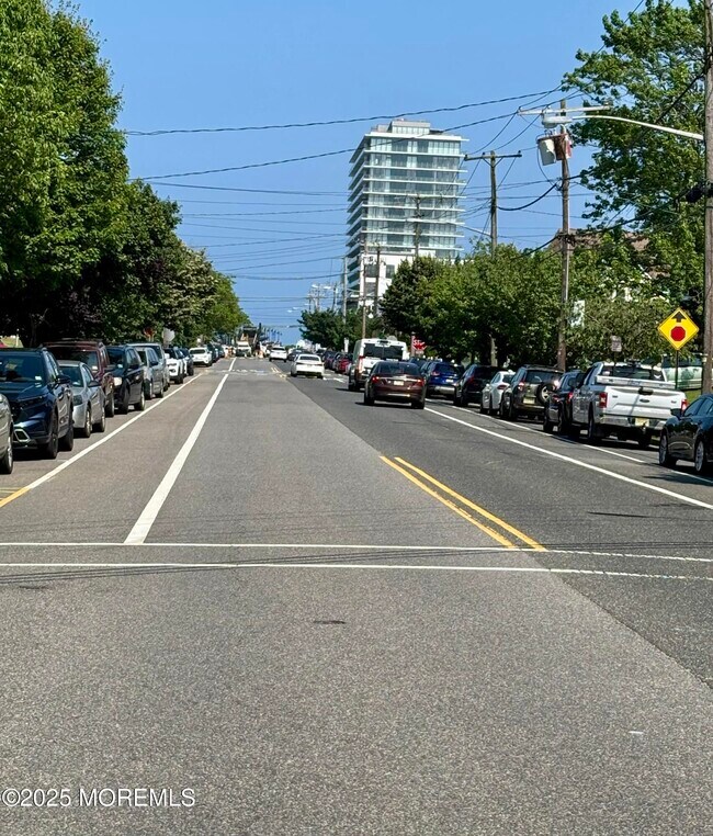 Foto del edificio - 601 4th Ave
