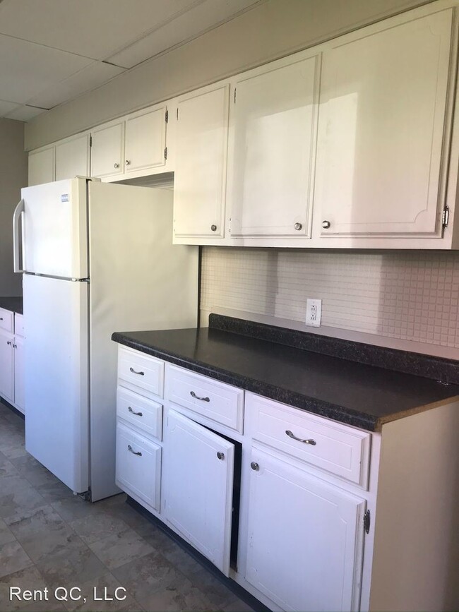 Foto del edificio - 2 br, 1 bath House - 2415 12th Ave
