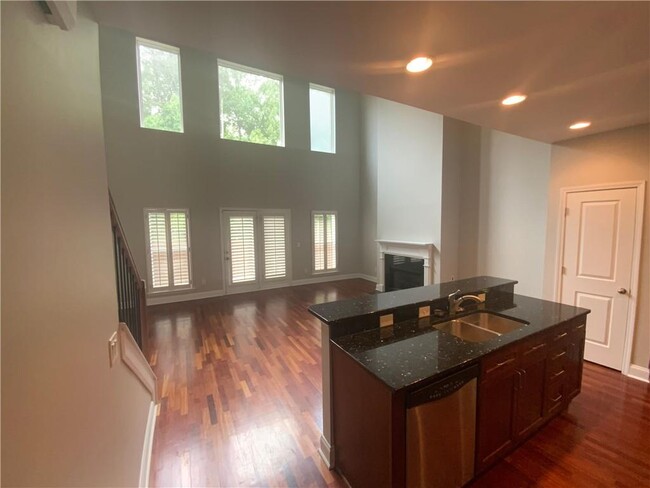 Building Photo - 5997 Brookside Oak Cir