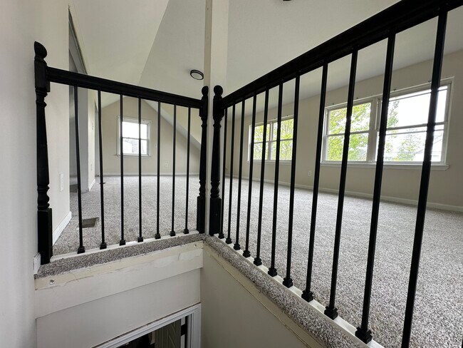 Foto del edificio - 12705 Emery Ave