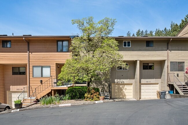 Building Photo - 4312 Botticelli St