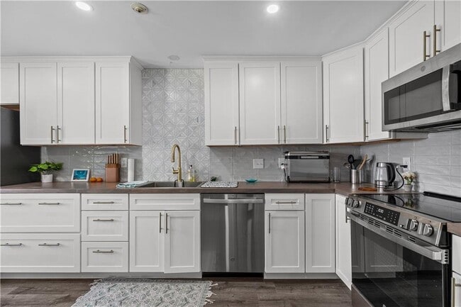 Foto del edificio - 66 Girard Ave