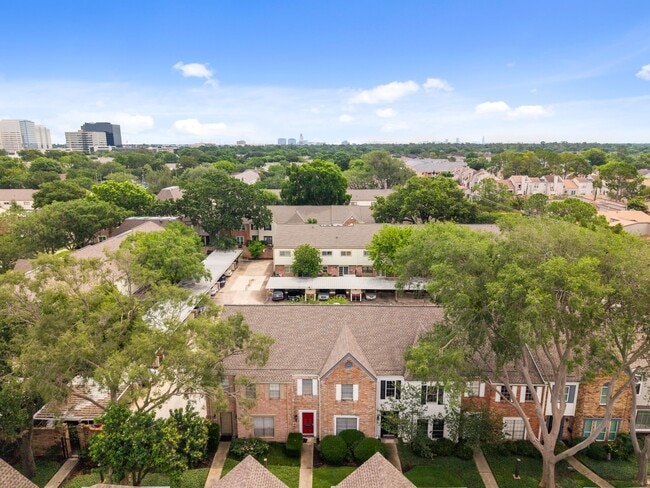 Building Photo - 14535 Misty Meadow Ln