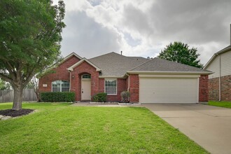 Building Photo - 4 Blue Meadow Ct