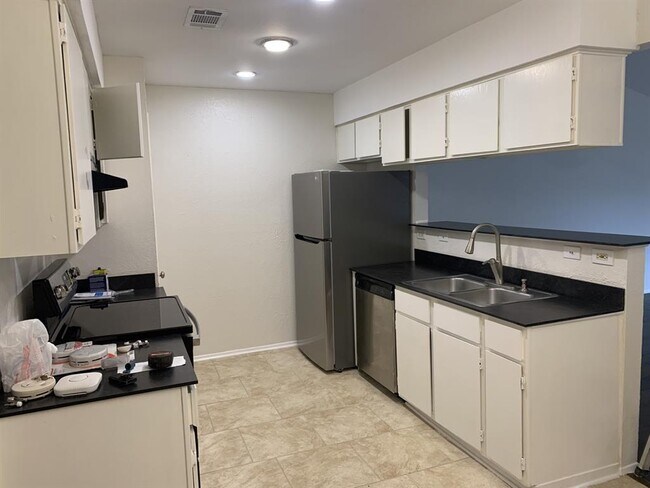 Foto del edificio - 7503 St Amant Pl
