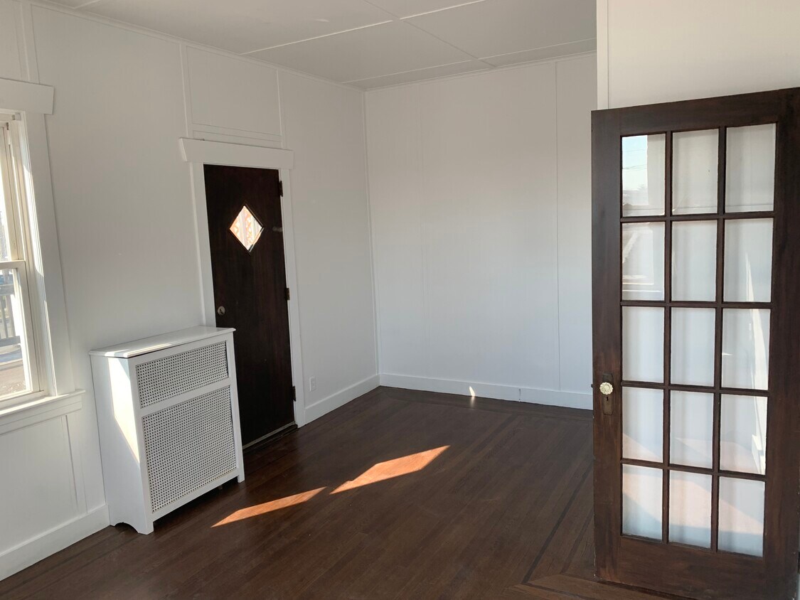 16 Paulison Ave Unit First floor apartment, Ridgefield Park, NJ 07660