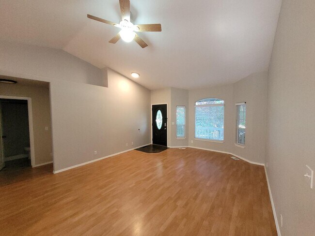 Foto del edificio - Cozy Home in Columbia Village!