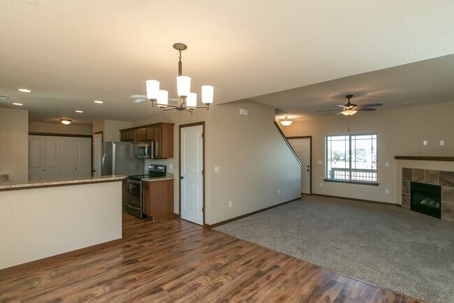 Building Photo - 30 Jaro Way