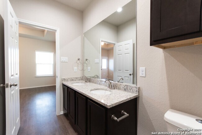 Foto del edificio - Luxury Duplex 3/2 in Seguin