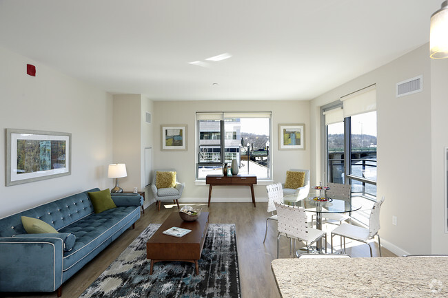 Interior Photo - Harbor Place Residences